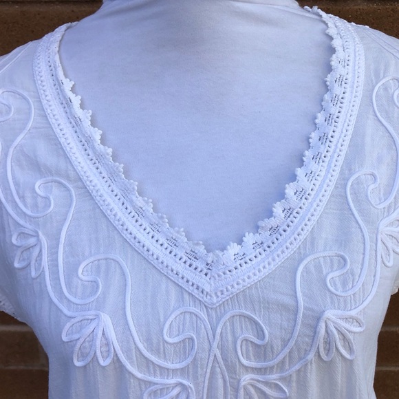 EUC Soft Surroundings Top - Picture 3 of 6